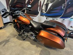 2020 Harley-Davidson Sport Glide 107 (FLSB) Softail Orange