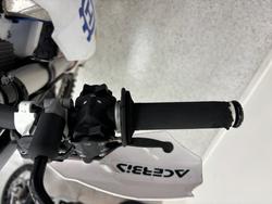 2023 HUSQVARNA TE300i White