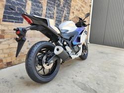 2025 YAMAHA YZF-R3 ROAD WHITE