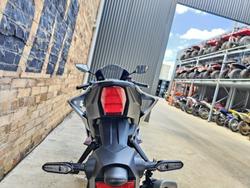 2025 YAMAHA YZF-R3 ROAD WHITE