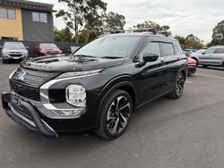 2022 Mitsubishi
                Outlander Exceed Tourer