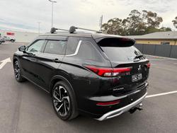 2022 Mitsubishi
                Outlander Exceed Tourer