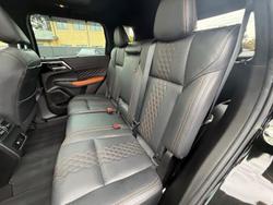 2022 Mitsubishi
                Outlander Exceed Tourer