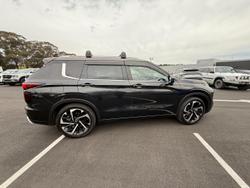 2022 Mitsubishi
                Outlander Exceed Tourer