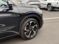 2022 Mitsubishi
                Outlander Exceed Tourer