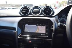 2023 Suzuki Vitara LY Series II Cool White