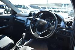 2023 Suzuki Vitara LY Series II Cool White