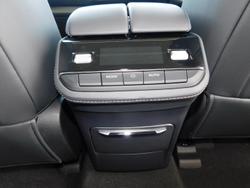 2025 LDV D90 Executive