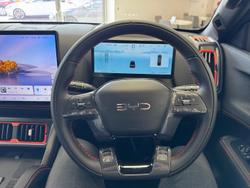 2025 BYD
SHARK 6 Premium