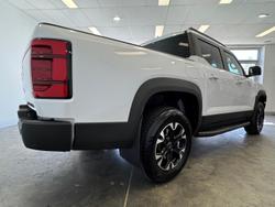 2025 BYD
SHARK 6 Premium