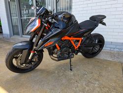 2021 Ktm 1290 SUPER DUKE R Black