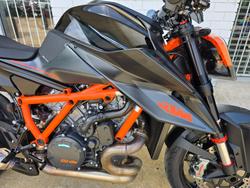 2021 Ktm 1290 SUPER DUKE R Black