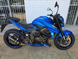 Suzuki GSX-S750
