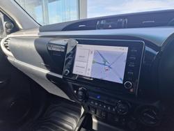 2023 Toyota Hilux SR5