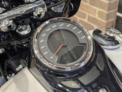 2025 Harley-Davidson Heritage Classic 117 (FLHC) Softail White