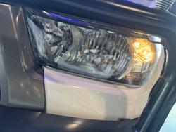 2021 Toyota
Hilux SR Hi-Rider