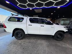 2021 Toyota
Hilux SR Hi-Rider