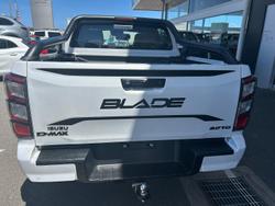 2025 Isuzu D-MAX BLADE