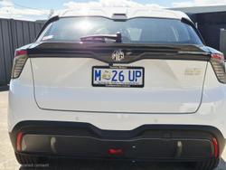 2024 MG MG4 Excite 51 125kW MEH32 MY25 Dover White