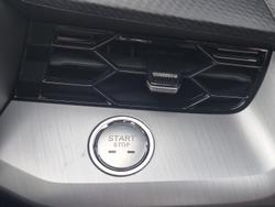 2024 MG MG5 Essence MY24 Dover White