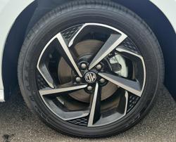 2024 MG MG5 Essence MY24 Dover White