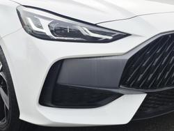 2024 MG MG5 Essence MY24 Dover White