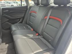 2024 MG MG5 Essence MY24 Dover White