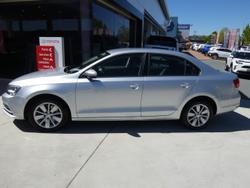 2015 Volkswagen
Jetta 118TSI Trendline