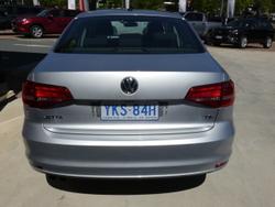2015 Volkswagen
Jetta 118TSI Trendline