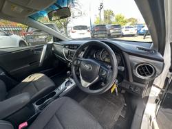 2013 Toyota
Corolla Ascent