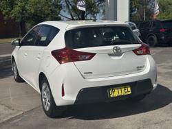 2013 Toyota
Corolla Ascent