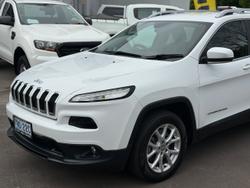 2017 Jeep
Cherokee Longitude