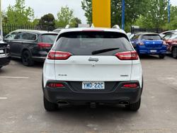 2017 Jeep
Cherokee Longitude