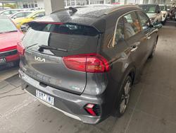 2021 Kia Niro Hybrid Sport