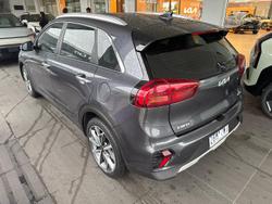 2021 Kia Niro Hybrid Sport