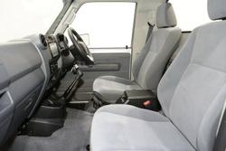 2025 Toyota Landcruiser GXL