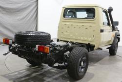 2025 Toyota Landcruiser GXL