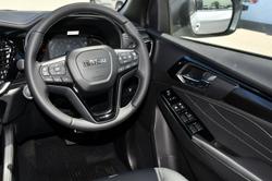 2025 Isuzu MU-X LS-T