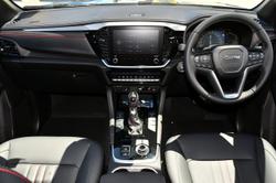 2025 Isuzu
MU-X X-TERRAIN