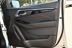 2025 Isuzu MU-X X-TERRAIN