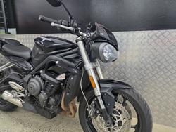 2019 Triumph STREET TRIPLE S 660 LAMS BLACK