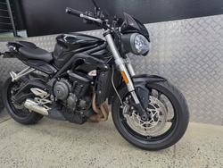 2019 Triumph STREET TRIPLE S 660 LAMS BLACK