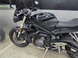 2019 Triumph STREET TRIPLE S 660 LAMS BLACK