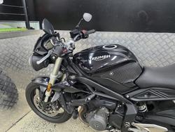 2019 Triumph STREET TRIPLE S 660 LAMS BLACK