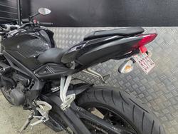 2019 Triumph STREET TRIPLE S 660 LAMS BLACK