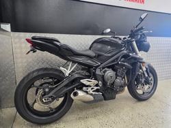 2019 Triumph STREET TRIPLE S 660 LAMS BLACK