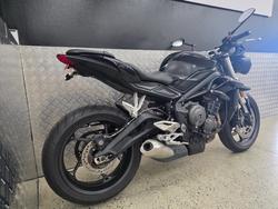 2019 Triumph STREET TRIPLE S 660 LAMS BLACK
