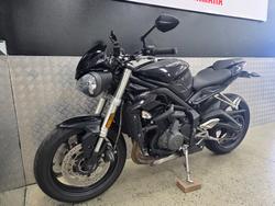 2019 Triumph STREET TRIPLE S 660 LAMS BLACK