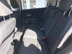 2018 Honda
                HR-V VTi-S