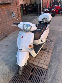 2025 Kymco
Like 125
